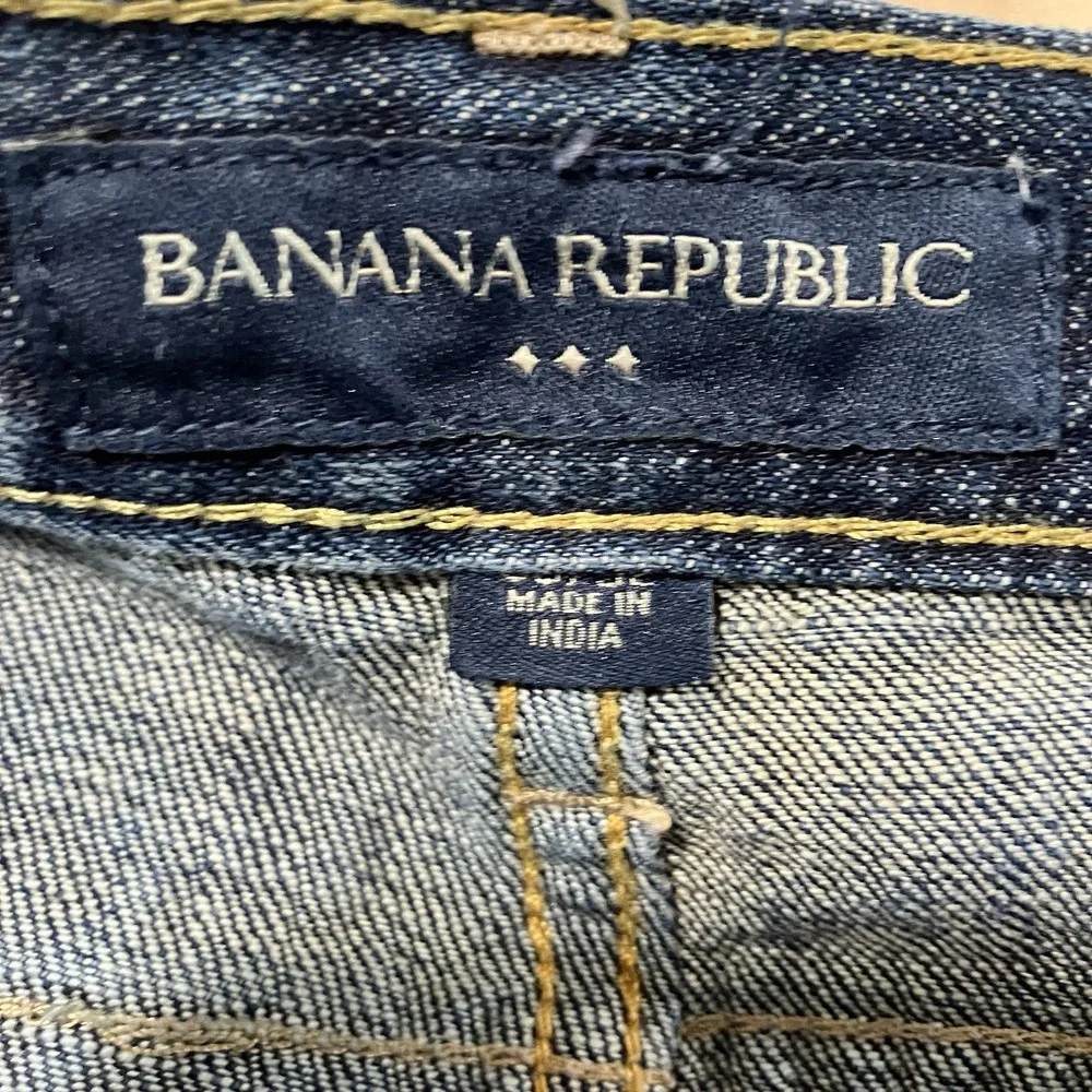 Banana Republic these banana